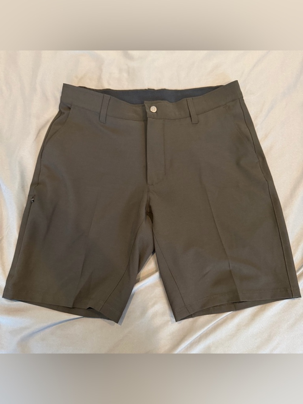 BYLT Kinetic Shorts Mens Large Black Stretch Performance Casual Athletic Pockets